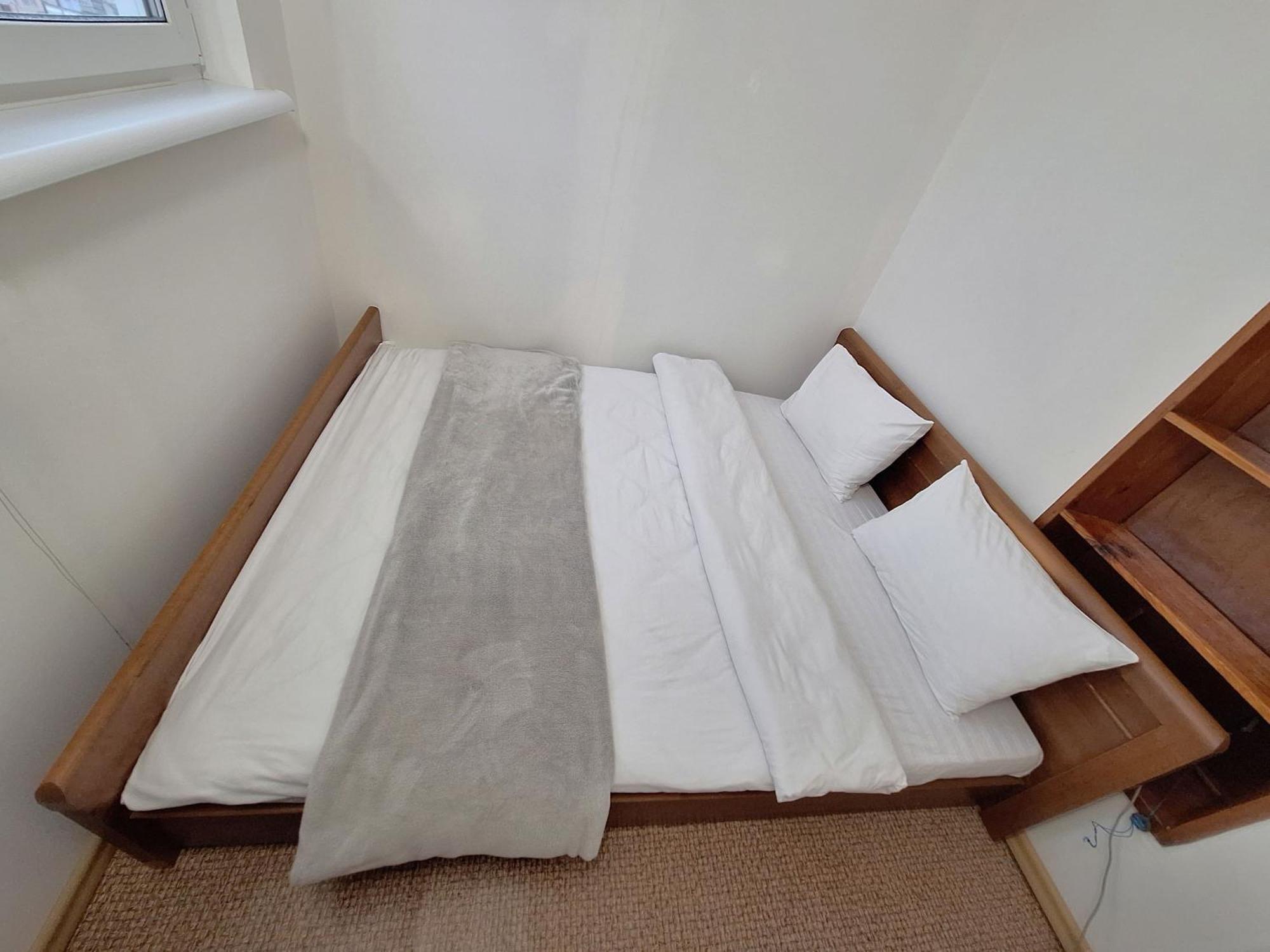 4 Ліжка З Балконом Документи Для Відряджень Мережа Alex Apartments Безконтатне Заселення 24-7 Полтава Экстерьер фото