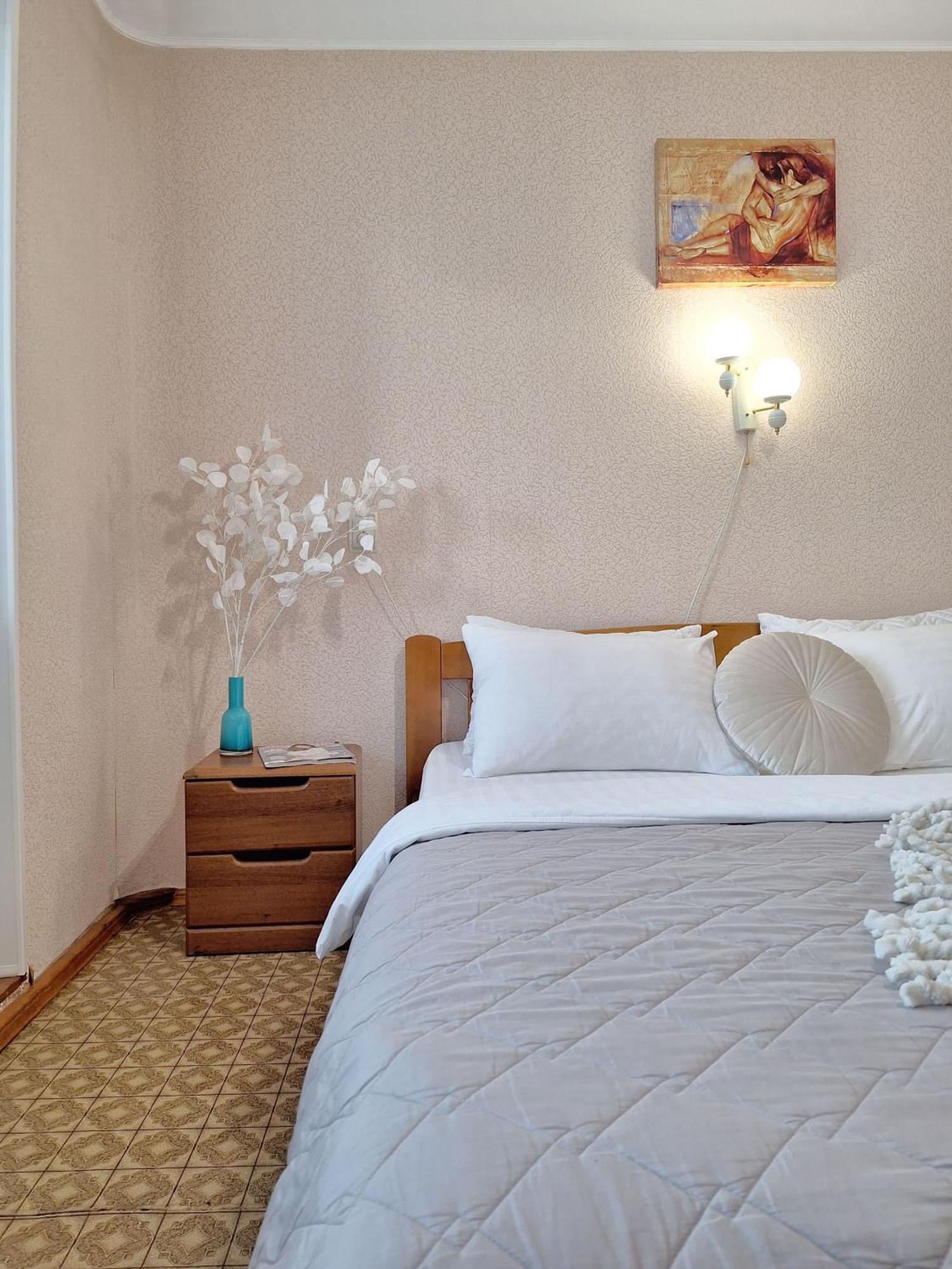 4 Ліжка З Балконом Документи Для Відряджень Мережа Alex Apartments Безконтатне Заселення 24-7 Полтава Экстерьер фото
