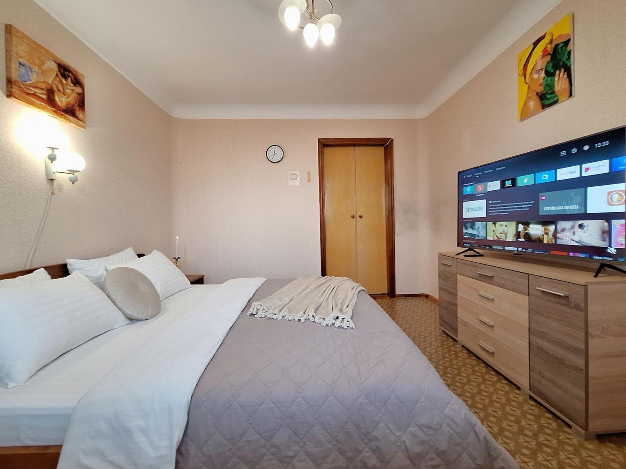 4 Ліжка З Балконом Документи Для Відряджень Мережа Alex Apartments Безконтатне Заселення 24-7 Полтава Экстерьер фото